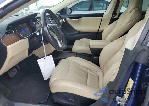 2017 Tesla Model S z USA, uszkodzony, nr VIN 5YJSA1E16HF203050